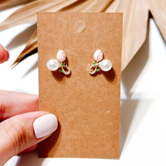 pink tulip stud earrings H184 - Picture 4 of 6